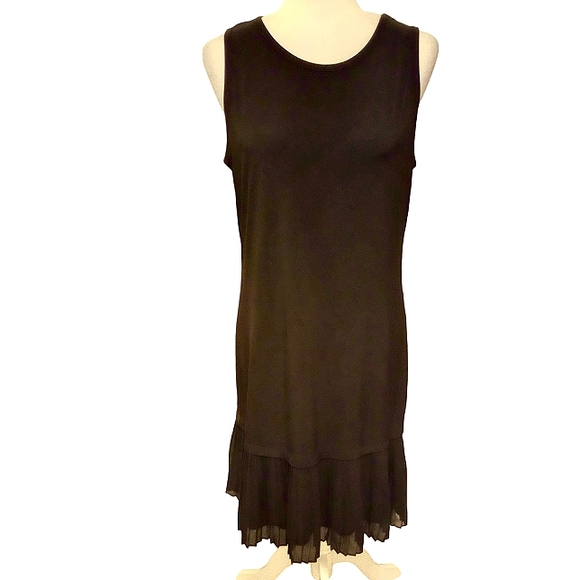 MICHAEL KORS Michael; pleat hem black sleeveless dress. Medium - Picture 3 of 11